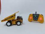ENGINEERING DIE CAST METAL DUMPER TRUCK